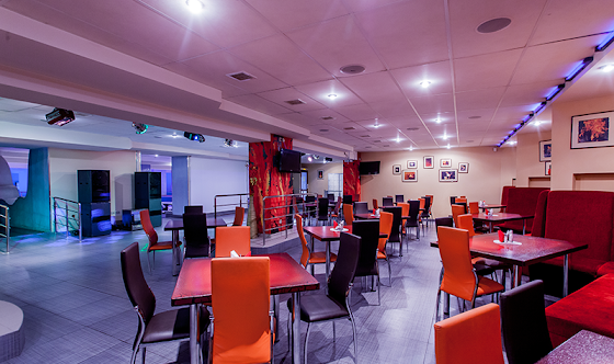 Фото №2 зала Кафе «Лёд и пламя»