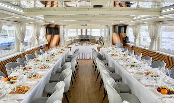 Фото №14 зала Палуба