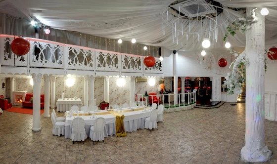 Фото №1 зала Зал Holiday