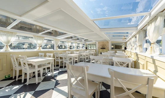 Фото №3 зала Палуба