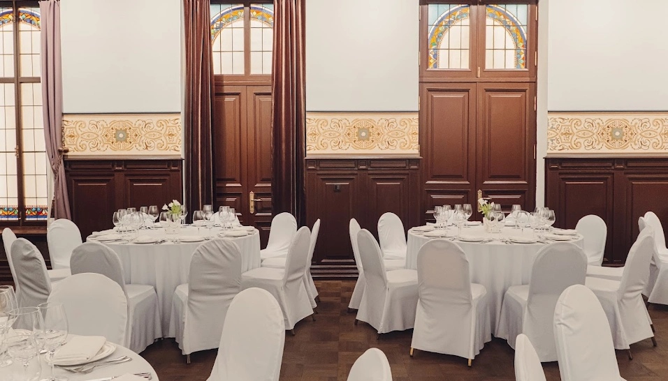 Фото №4 зала Зал "Дубовый"