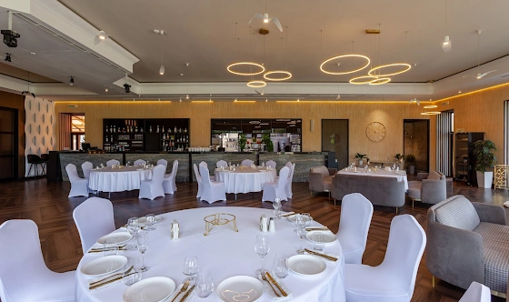 Фото №4 зала Ресторан