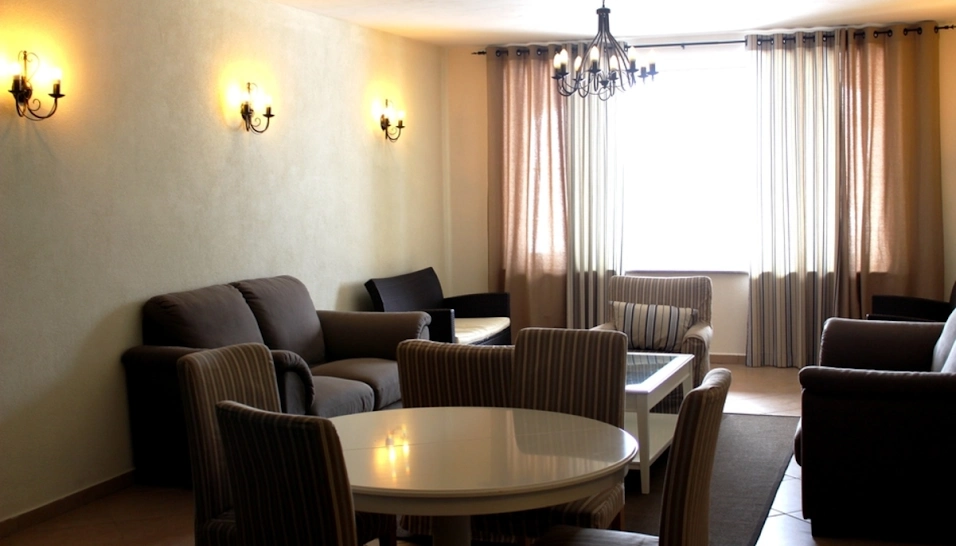 Фото №7 зала Альпийские дома "Прибрежный поселок"