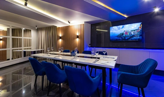 Фото №2 зала VIP комната