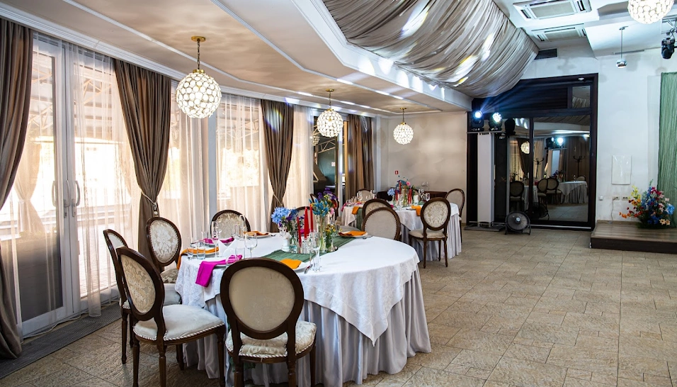 Фото №6 зала Ресторан «Жардин»