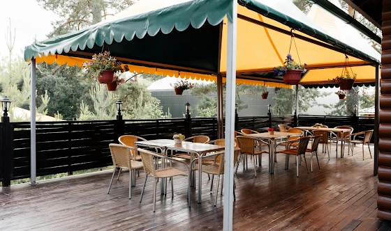 Фото №7 зала Домик в деревне