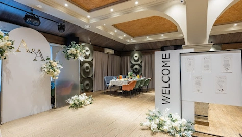 Фото №1 зала Караоке-зал 