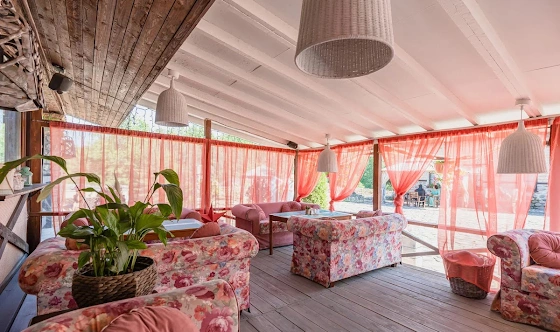 Фото №6 зала Веранда ресторана "Черемша"