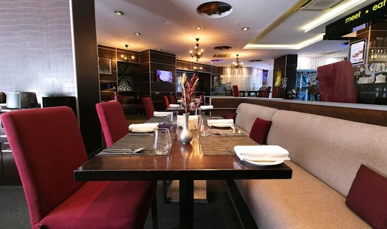 Фото №10 зала Ресторан Four