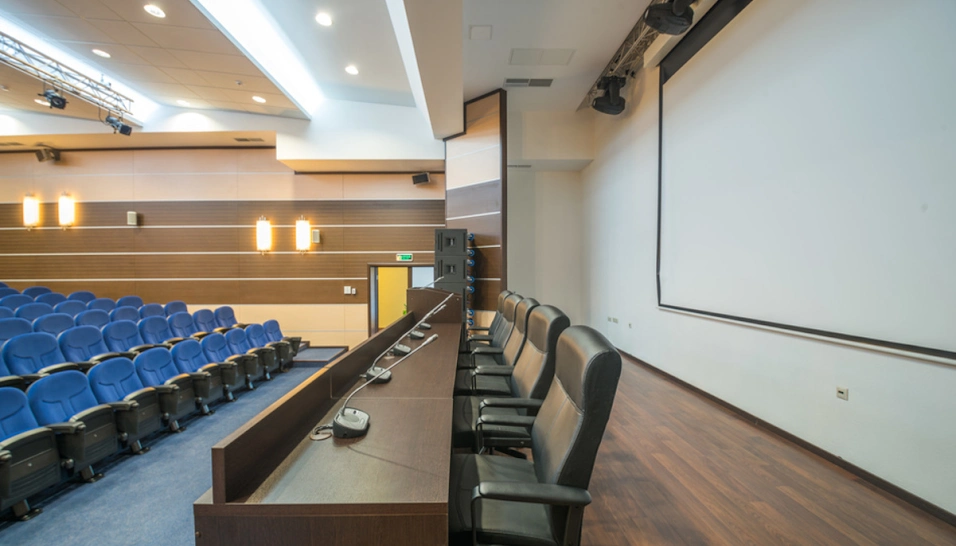 Фото №4 зала Большой конференц-зал "Дежавю"