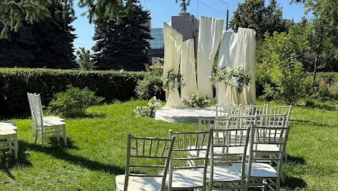 Фото №2 зала Зеленая полянка