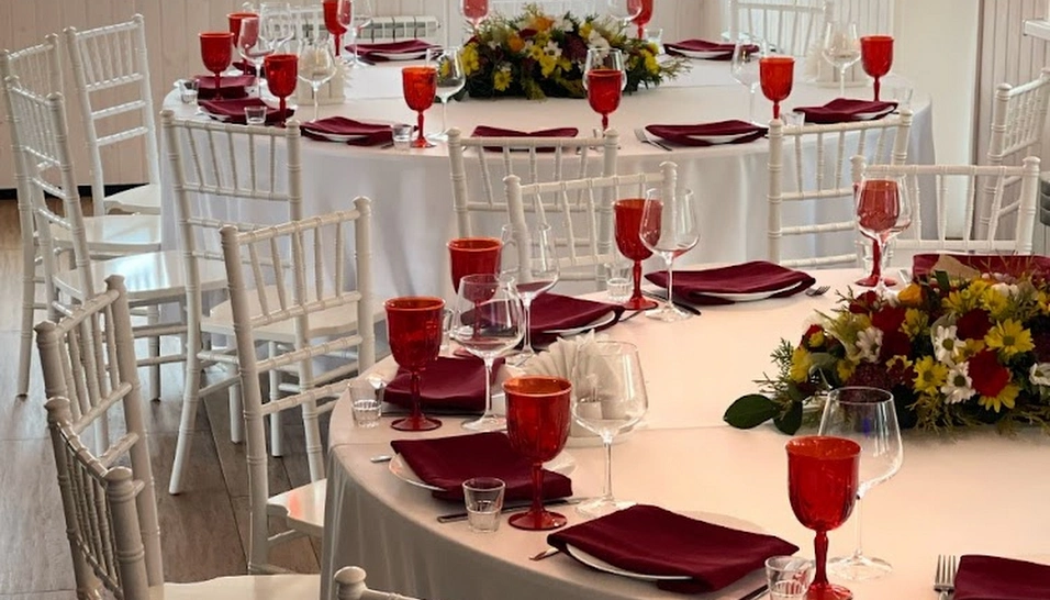 Фото №1 зала Кафе