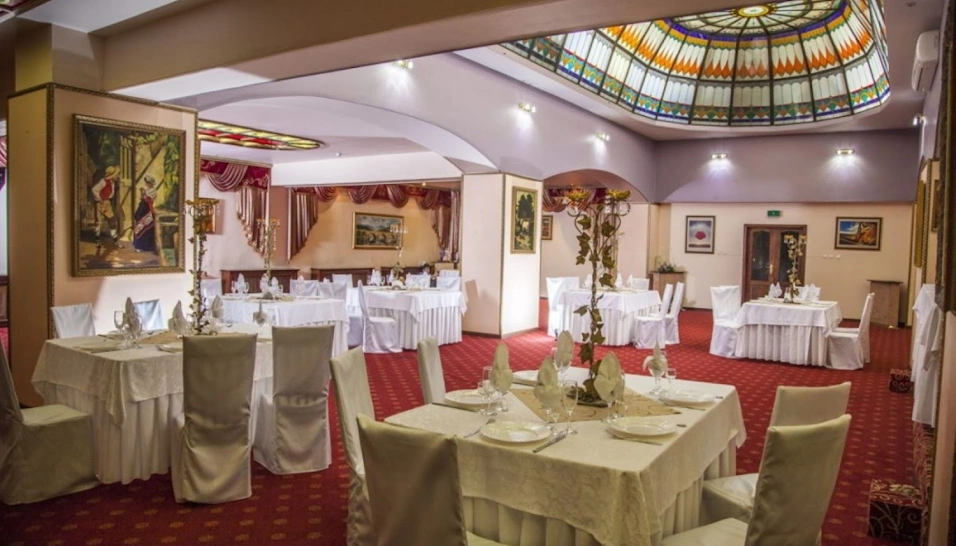 Фото №2 зала Зал «Витражный»