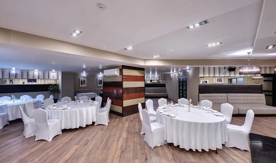 Фото №2 зала Зал «Премьер» 