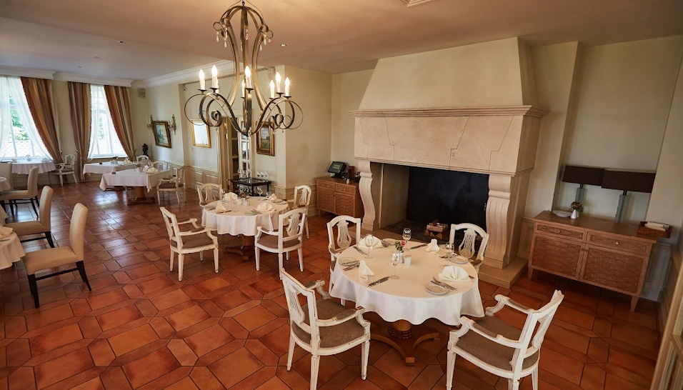 Фото №5 зала Зал "Дача Брассери"