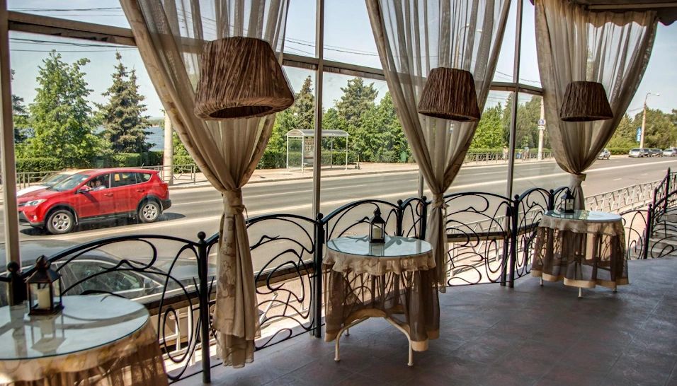 Фото №3 зала Летняя веранда