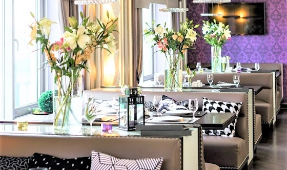 Фото №15 зала Зал ресторана Rossvik