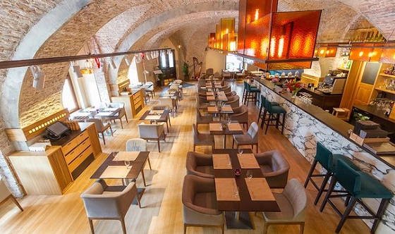 Фото №16 зала Основной зал