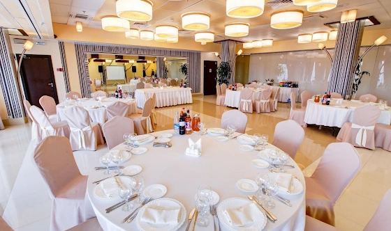 Фото №12 зала Зал ресторана «Вега»