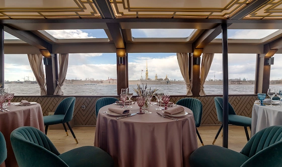 Фото №9 зала Палуба