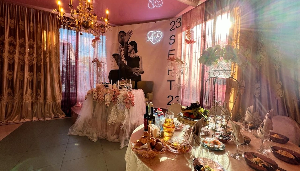 Фото №4 зала Caramel