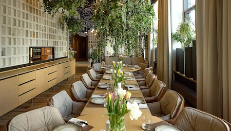 Фото №3 зала Ресторан «Корова A More»