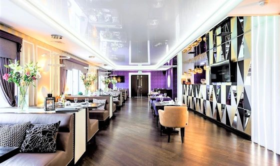 Фото №16 зала Зал ресторана Rossvik