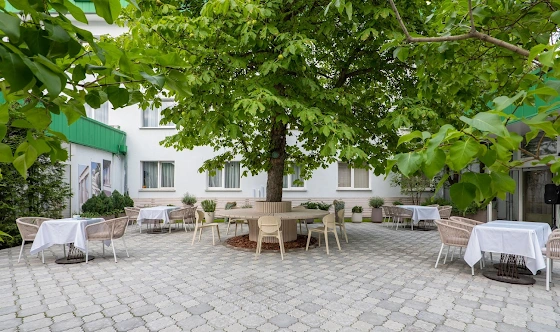 Фото №2 зала Летняя веранда 