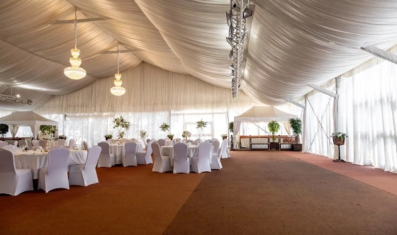 Фото №16 зала Банкетный шатер "Кристалл"