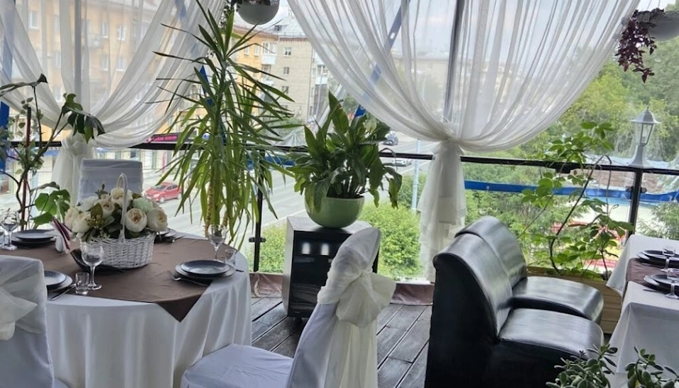 Фото №2 зала Веранда 