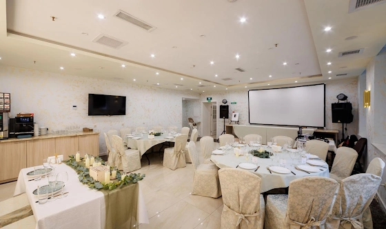 Фото №3 зала Ресторан