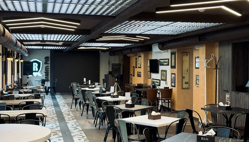 Фото №1 зала Основной зал «Reader's Pub»
