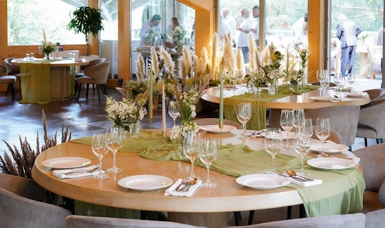 Фото №3 зала Ресторан