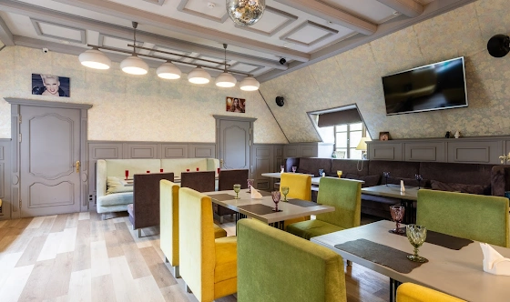 Фото №3 зала Караоке-зал