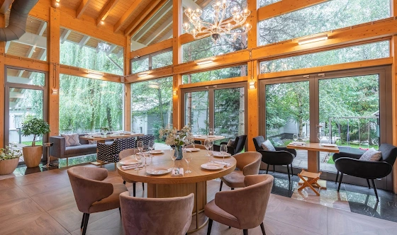 Фото №4 зала Ресторан