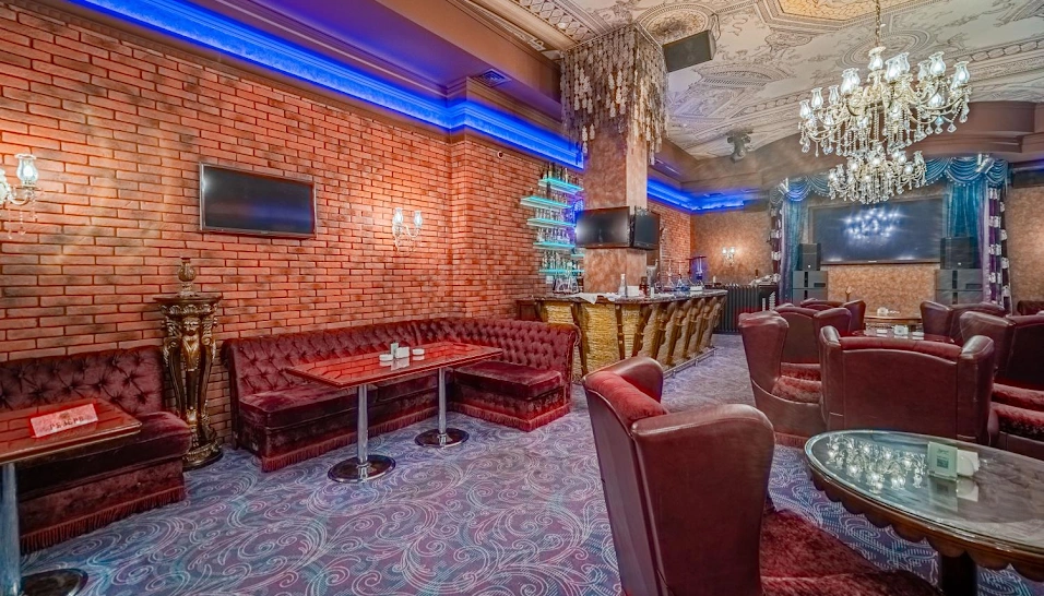 Фото №2 зала Караоке-бар «Кураж»