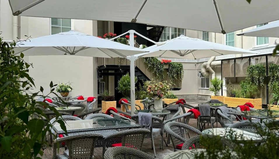 Фото №10 зала Терраса "Helen's Garden"