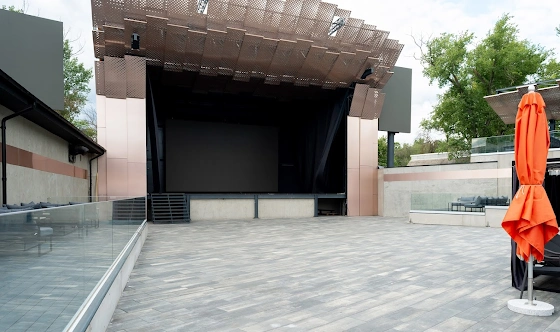 Фото №2 зала Концертная площадка