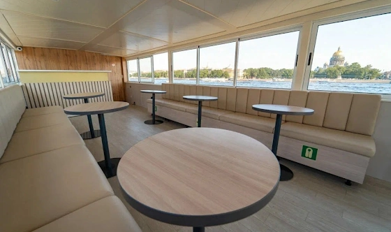 Фото №10 зала Палуба