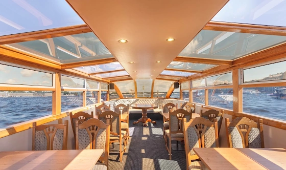 Фото №2 зала Палуба