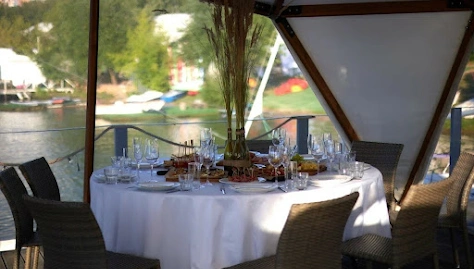 Фото №5 зала Понтон на воде Marea