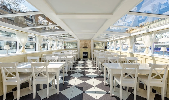 Фото №6 зала Палуба