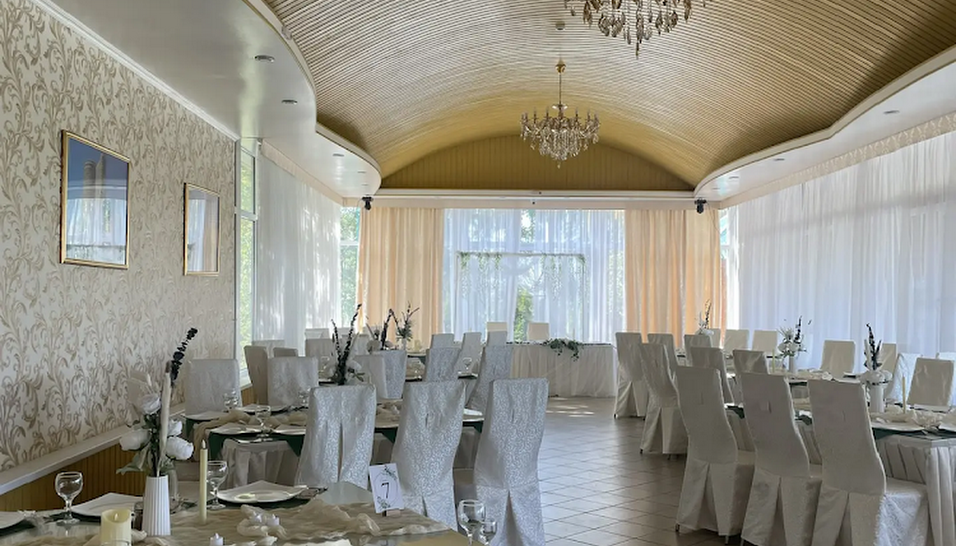 Фото №2 зала Зал «Набережный»