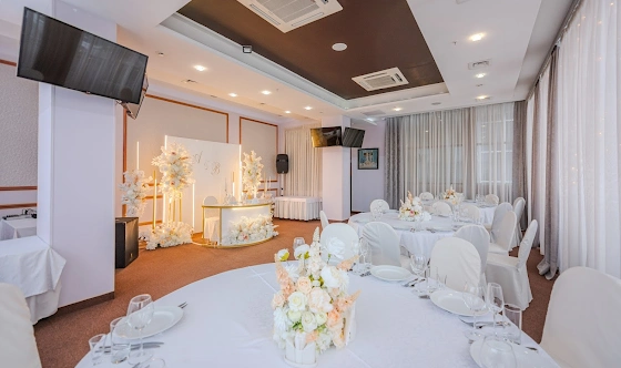 Фото №1 зала Одри