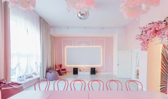 Фото №4 зала Зал "Барби"