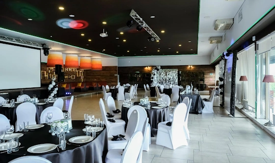 Фото №4 зала Основной зал