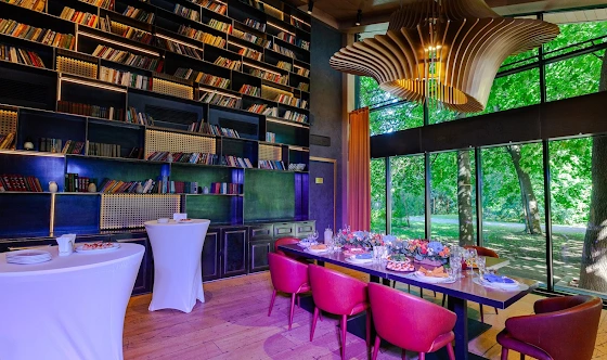 Фото №4 зала Библиотека 