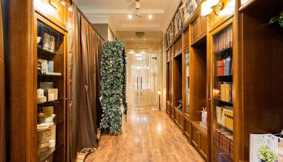 Фото №10 зала Зал "Библиотека"