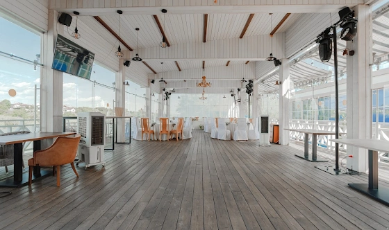 Фото №2 зала Loft-холл и летняя терраса 