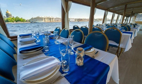 Фото №2 зала Палуба